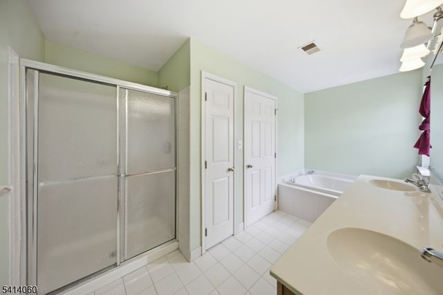 385 Hamilton Drive, Greenwich Twp., NJ 08886