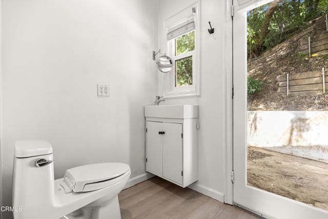 3121 Lake Hollywood Drive, Los Angeles, CA 90068