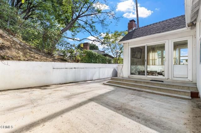 3121 Lake Hollywood Drive, Los Angeles, CA 90068