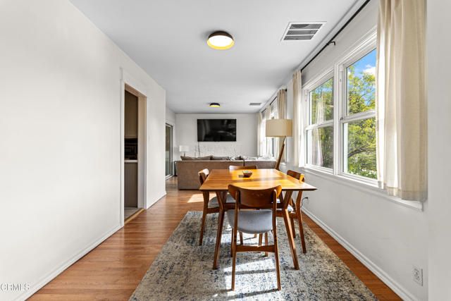 3121 Lake Hollywood Drive, Los Angeles, CA 90068