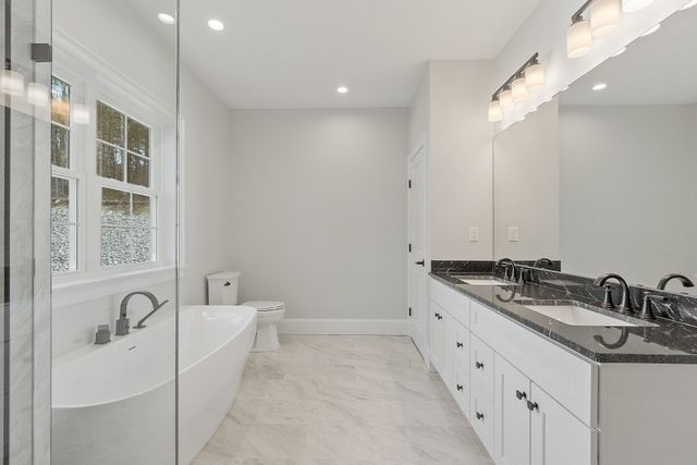 65 Stevens Park Road, Charlton, MA 01507