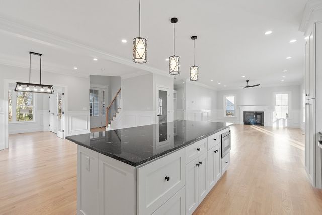 65 Stevens Park Road, Charlton, MA 01507