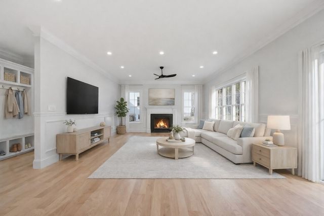 65 Stevens Park Road, Charlton, MA 01507