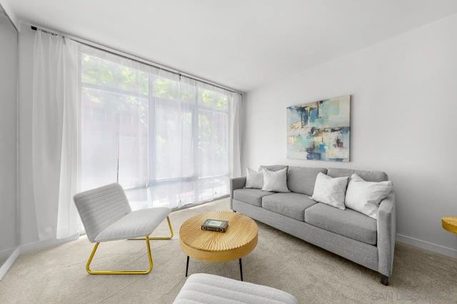 425 W Beech 327, San Diego, CA 92101