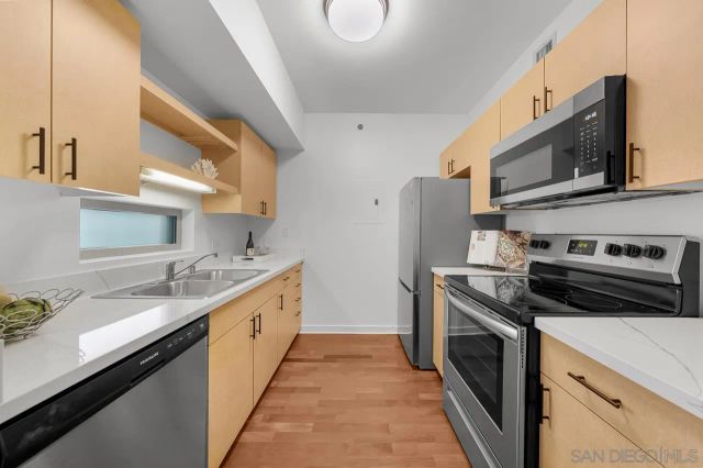 425 W Beech 327, San Diego, CA 92101