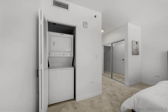 425 W Beech 327, San Diego, CA 92101