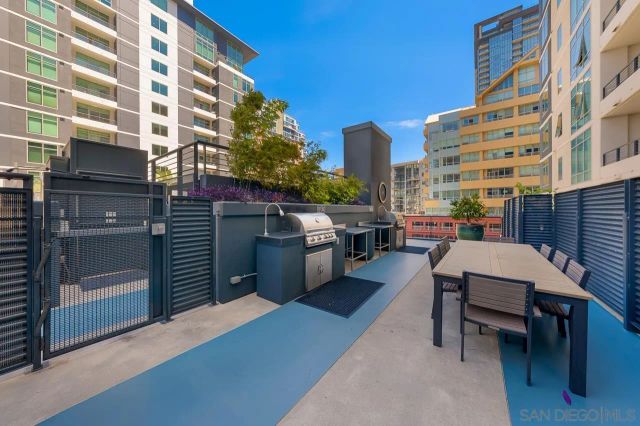 425 W Beech 327, San Diego, CA 92101