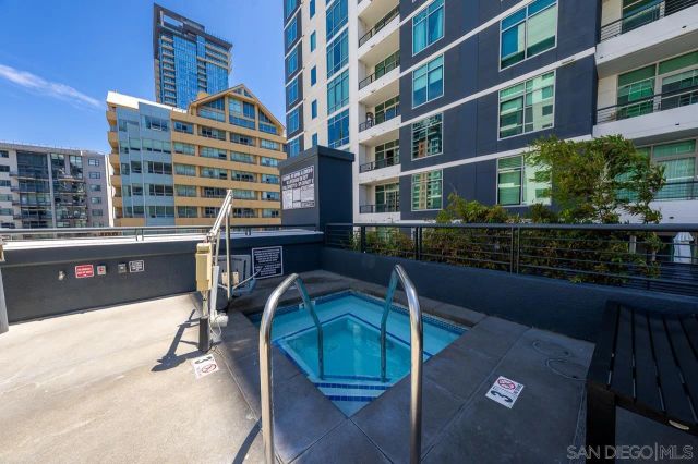 425 W Beech 327, San Diego, CA 92101