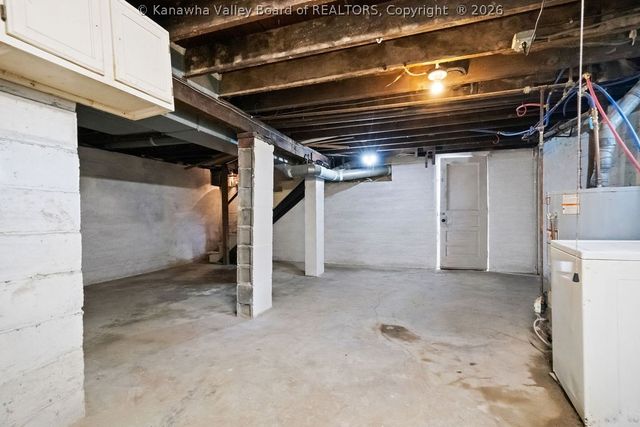 359 Fairview Drive, Charleston, WV 25302