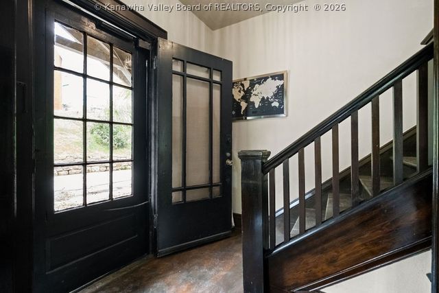 359 Fairview Drive, Charleston, WV 25302