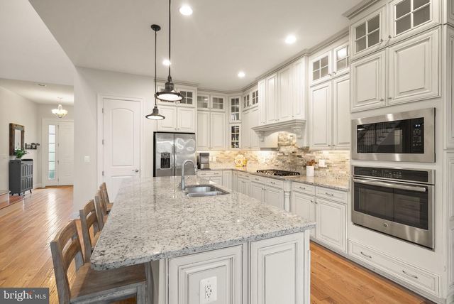 41486 CARRIAGE HORSE DR, Aldie, VA 20105