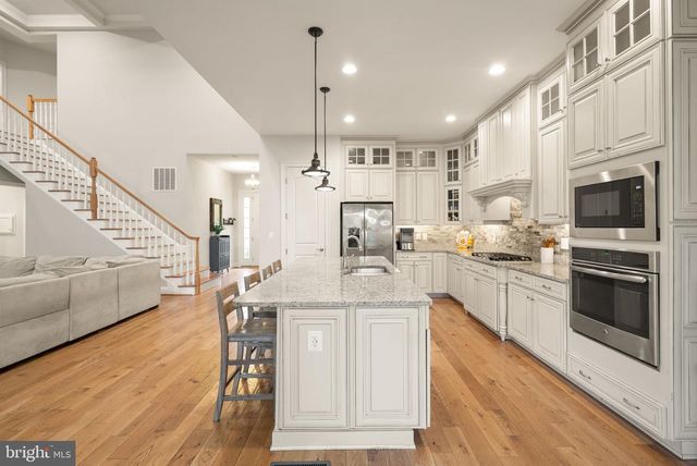 41486 CARRIAGE HORSE DR, Aldie, VA 20105