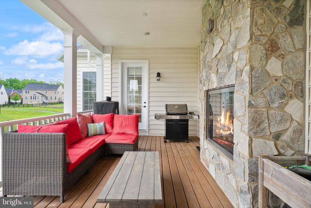 41486 CARRIAGE HORSE DR, Aldie, VA 20105