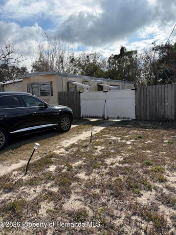 16124 Fruitville Street, Brooksville, FL 34604