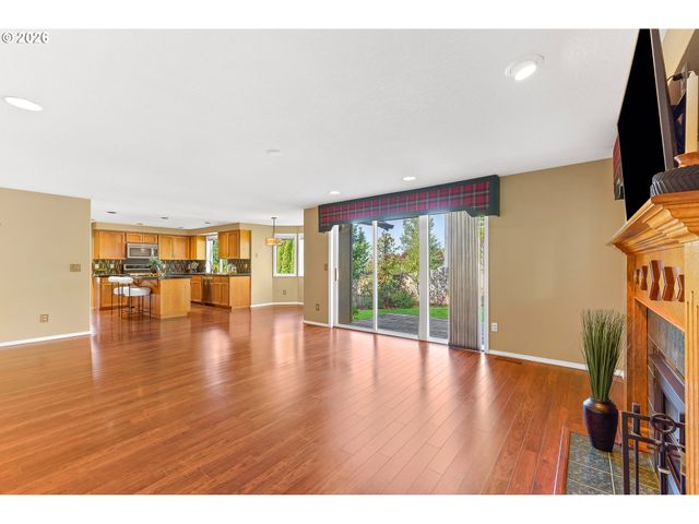 1268 E SPENCER Ct, La Center, WA 98629