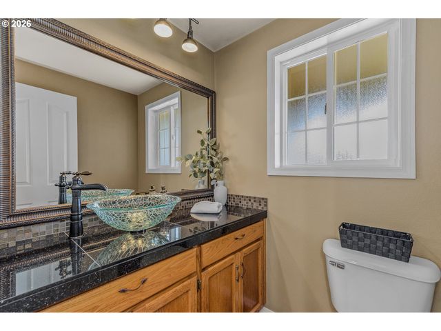 1268 E SPENCER Ct, La Center, WA 98629