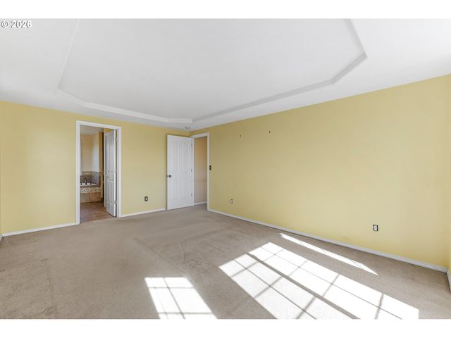1268 E SPENCER Ct, La Center, WA 98629