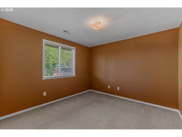 1268 E SPENCER Ct, La Center, WA 98629