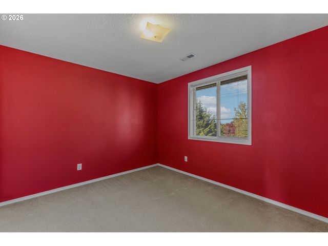1268 E SPENCER Ct, La Center, WA 98629