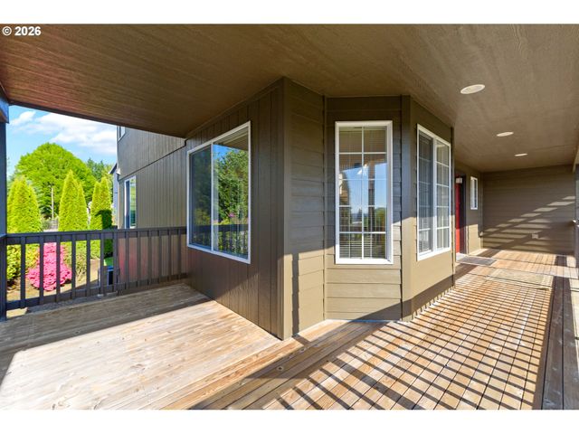 1268 E SPENCER Ct, La Center, WA 98629
