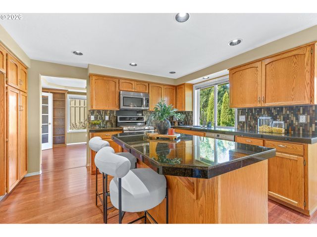 1268 E SPENCER Ct, La Center, WA 98629