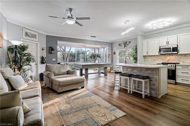 5140 Cobble Creek CT # C104, Naples, FL 34110