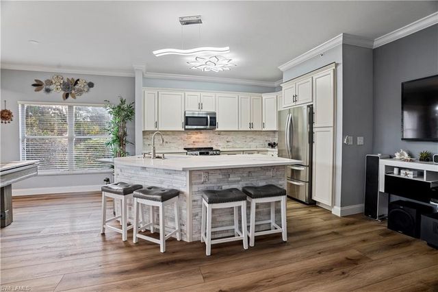 5140 Cobble Creek CT # C104, Naples, FL 34110