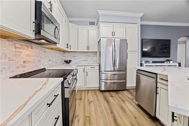 5140 Cobble Creek CT # C104, Naples, FL 34110