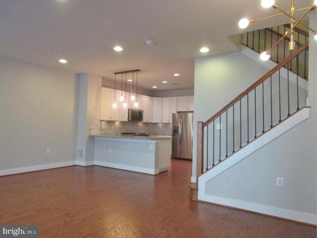 1903 MAIN LINE BLVD, Alexandria, VA 22301