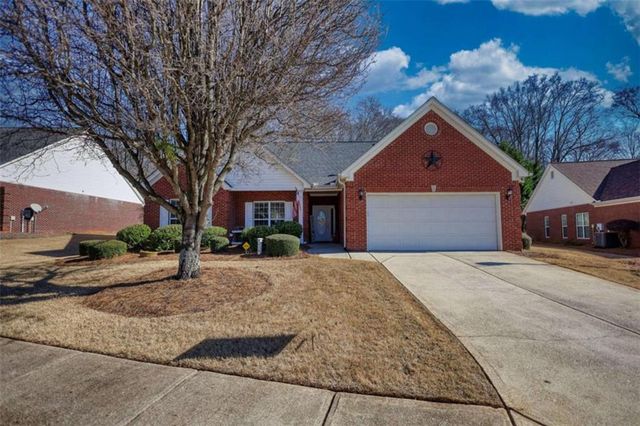 339 Crossroads Drive, Social Circle, GA 30025