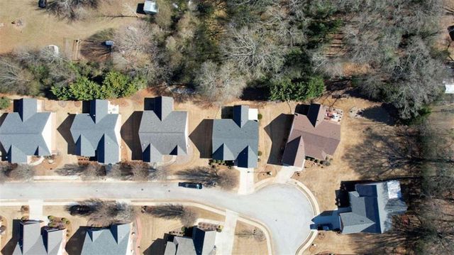 339 Crossroads Drive, Social Circle, GA 30025