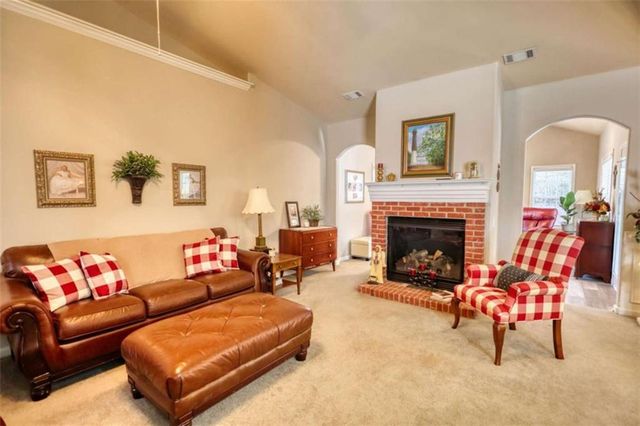 339 Crossroads Drive, Social Circle, GA 30025