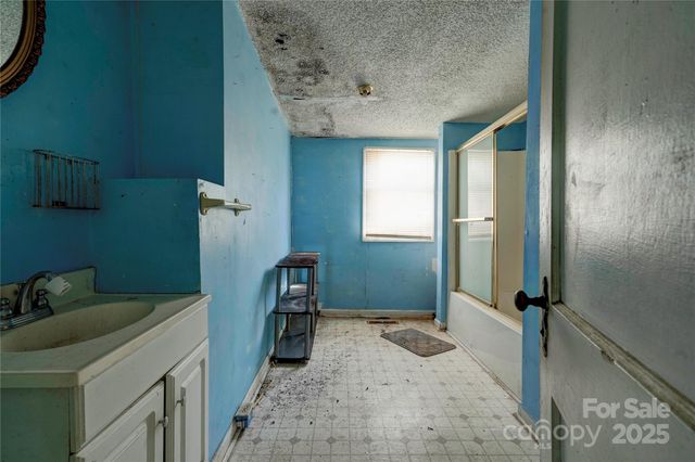 2021 Willis Drive, Shelby, NC 28152