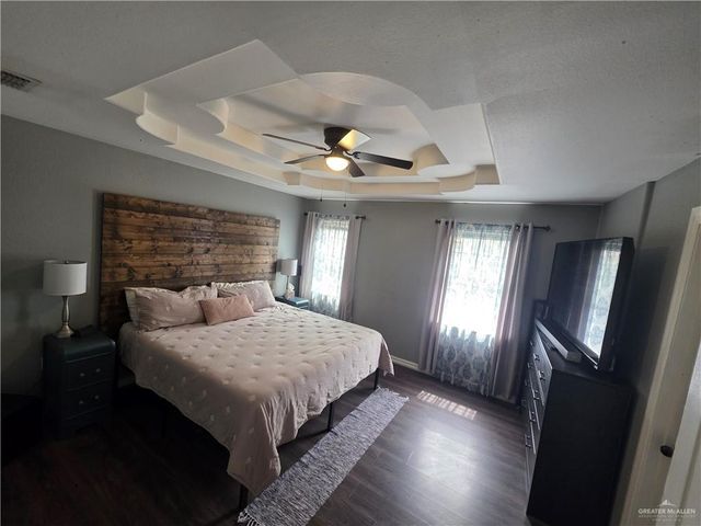 4303 Esperanza Drive, Edinburg, TX 78542