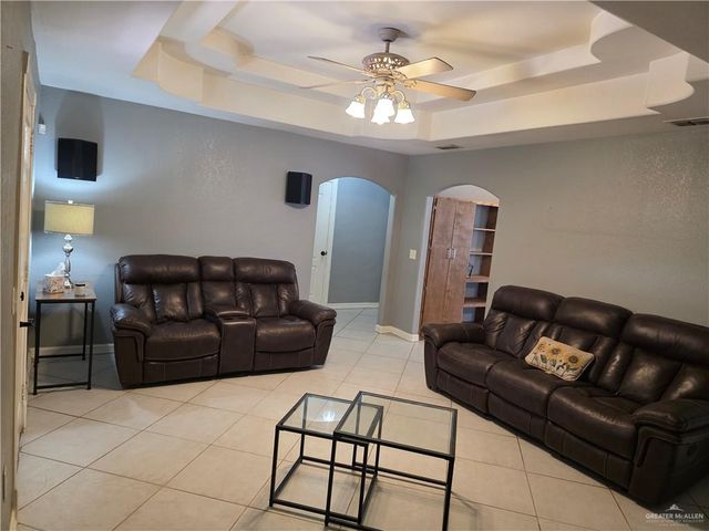 4303 Esperanza Drive, Edinburg, TX 78542