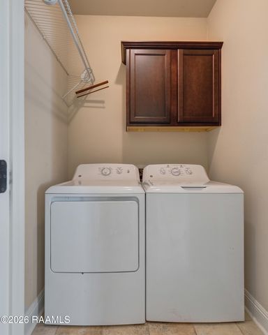 315 Forest Grove Drive, Youngsville, LA 70592