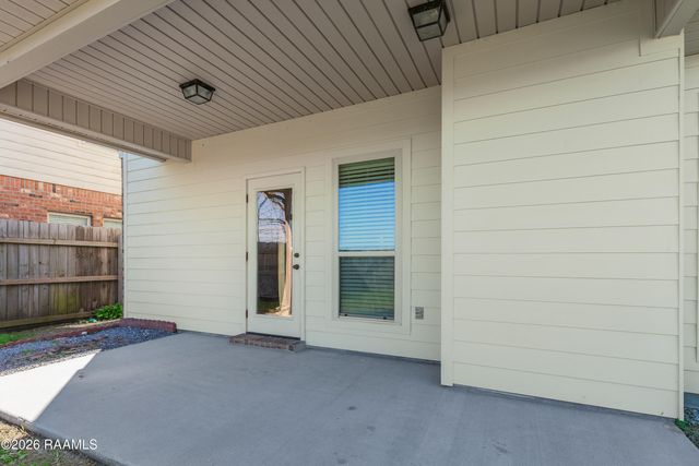 315 Forest Grove Drive, Youngsville, LA 70592