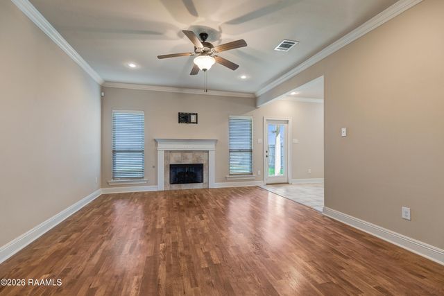 315 Forest Grove Drive, Youngsville, LA 70592