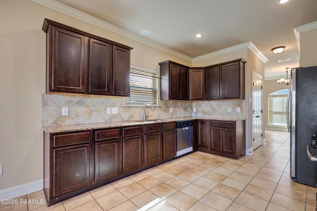 315 Forest Grove Drive, Youngsville, LA 70592