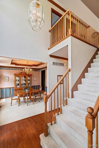 512 Deer Pointe Court, Fenton, MO 63026