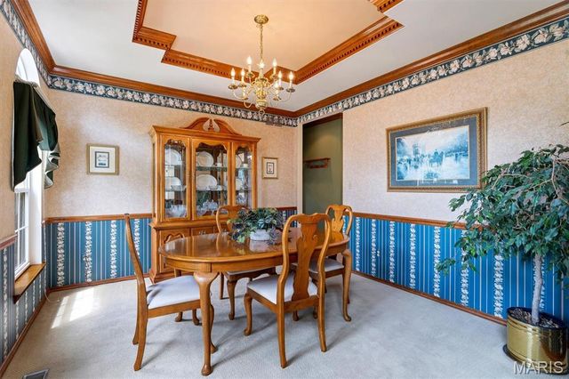 512 Deer Pointe Court, Fenton, MO 63026