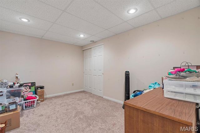 512 Deer Pointe Court, Fenton, MO 63026