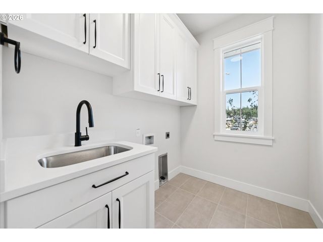 119 WILD DUCK Run, Silverton, OR 97381