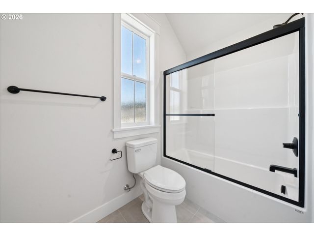 119 WILD DUCK Run, Silverton, OR 97381