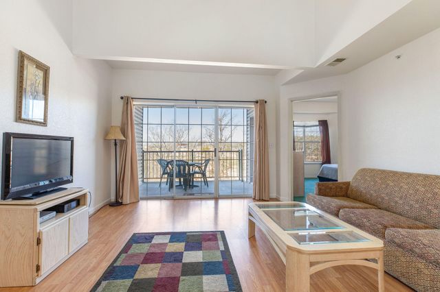 815 Holiday Ridge I-11, Branson, MO 65616