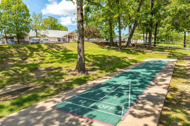 815 Holiday Ridge I-11, Branson, MO 65616