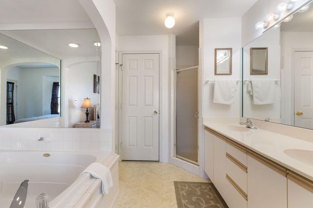 815 Holiday Ridge I-11, Branson, MO 65616