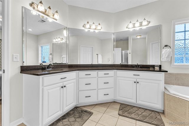 707 Pinetuckett Parkway, Deatsville, AL 36022