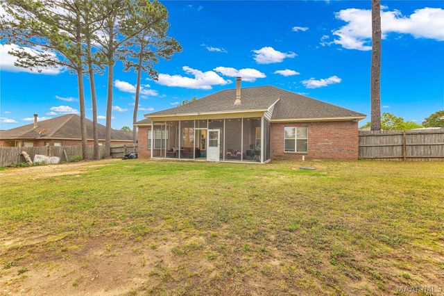 707 Pinetuckett Parkway, Deatsville, AL 36022
