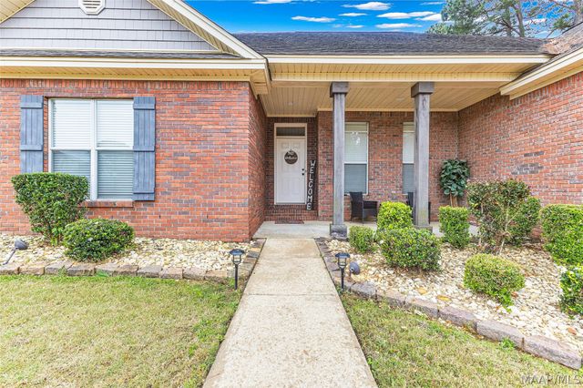 707 Pinetuckett Parkway, Deatsville, AL 36022